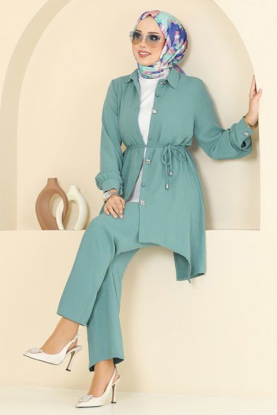 D.V.L. - طقم أخضر باهت 426DVL817-MS